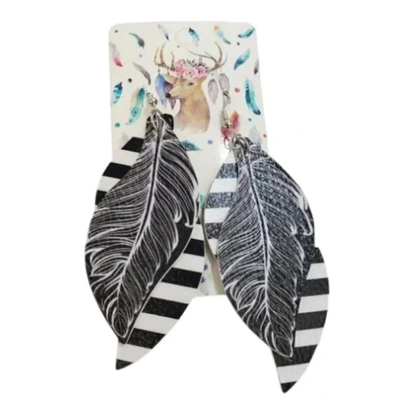 2 Layer Black and White Feather Faux Leather Dangle Chic Lightweight Earring 2g6 - Picture 2 of 6